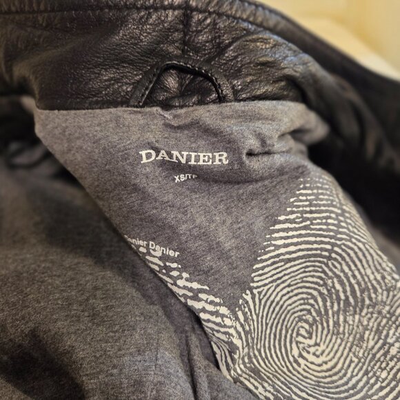 DANIER leather jacket - Picture 16 of 16